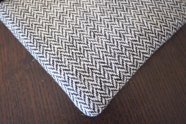MacBook - Mustache